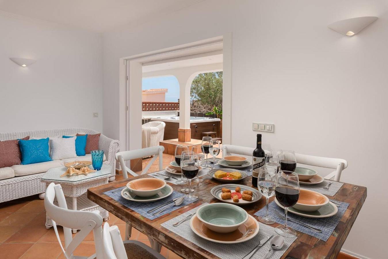 Apartamento entero, Apartamento de vacaciones 'Obsidian Villa Estrella Del Mar' con terraza privada y aire acondicionado in Sueño Azul, Adeje