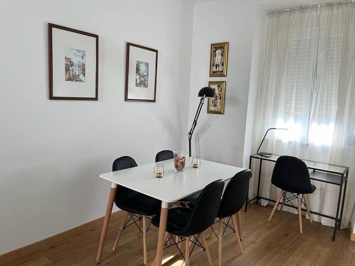Casa rural para 5 personas, con terraza en Estoril - 2