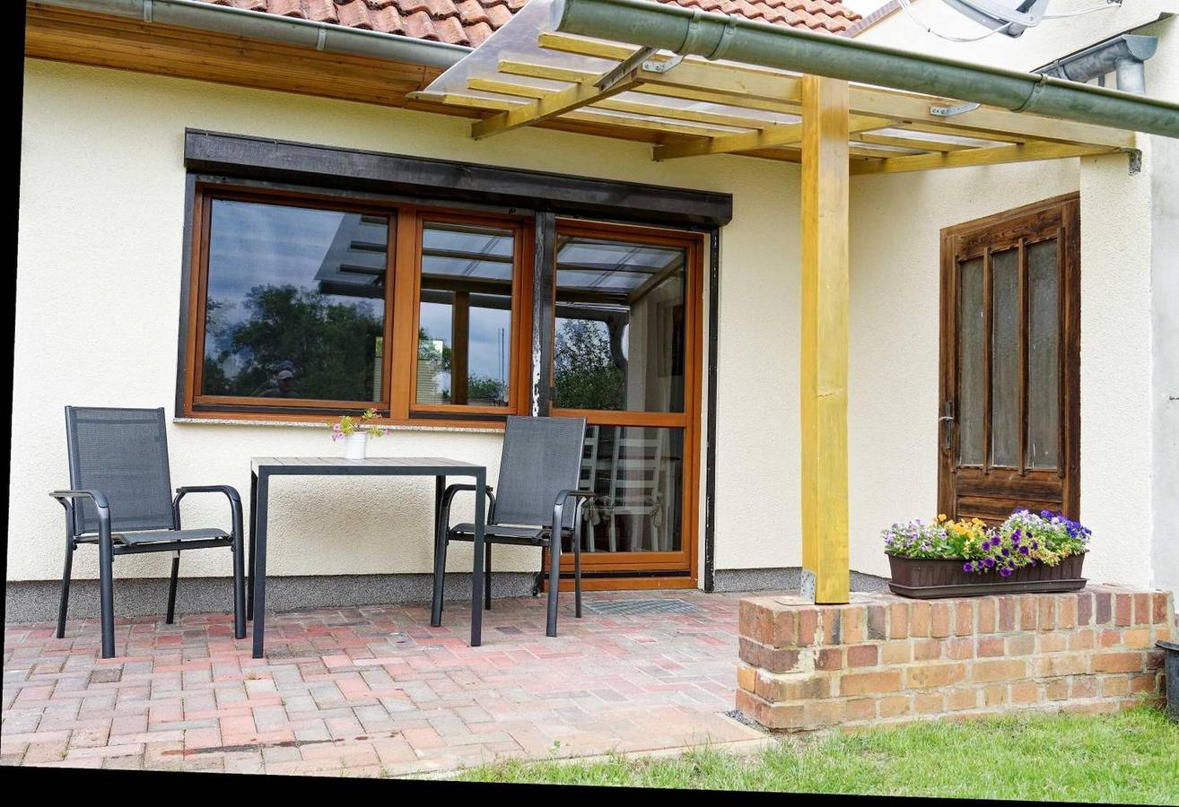 Ferienhaus am Gurkenradweg mit privater Terrasse, Garten, Wlan und Grill in Lübbenau, Oberspreewald-Lausitz