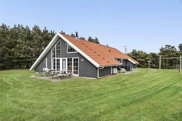 Ferienhaus für 6 Personen, mit Terrasse und Sauna sowie Pool und Whirlpool, kinderfreundlich in Blavand