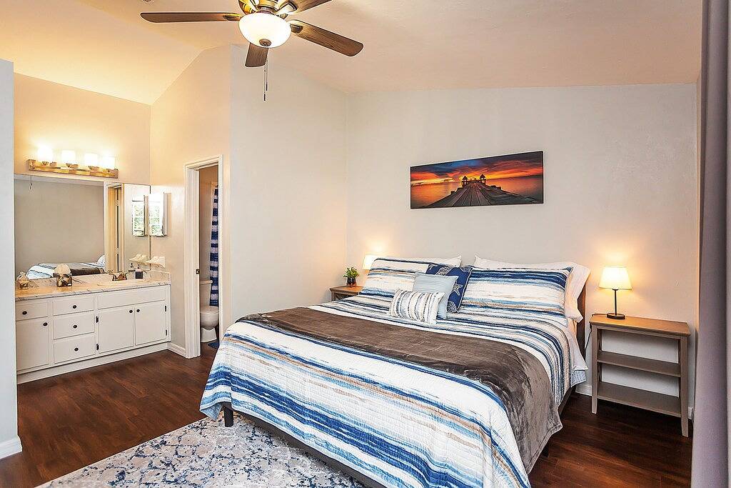 Hidden Retreat with Yard, Patio, and Bbq Close to Uf or Downtown Gainesville in Gainesville, Alachua County