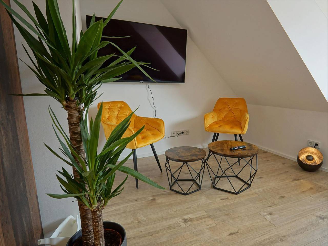 Ganze Wohnung, Willkommen im Hogulu - Haus 1, Appartement 17 in Brandenburg an der Havel! in Brandenburg an der Havel