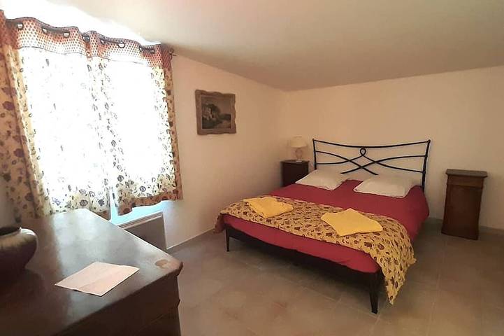 Gîte pour 7 personnes, avec jardin à Redortiers - 2