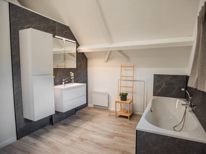 Village vacances pour 4 personnes, avec bassin pour enfant ainsi que jardin et terrasse dans le Sud de la France - 4