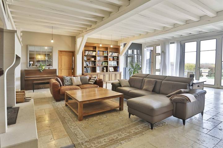 Location de vacances pour 11 personnes, avec piscine et jardin, adapté aux familles à Sainte-Pexine