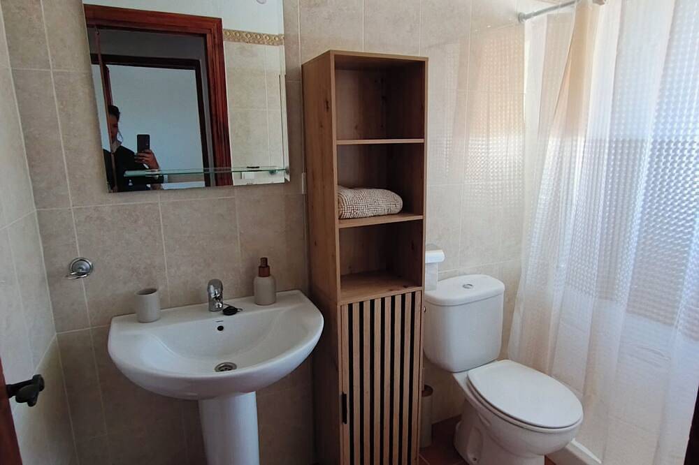 Cozy house in a picturesque white mountain village in Canillas de Albaida, Málaga Province