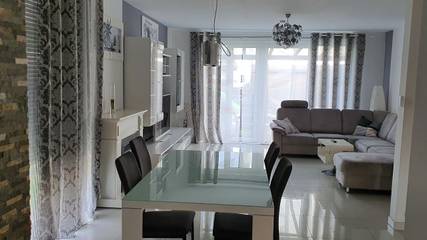 Ferienhaus für 8 Personen, mit Garten in Hamburg