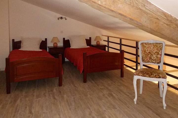 Gîte pour 4 personnes, avec balcon et jardin à Les Mées - 2