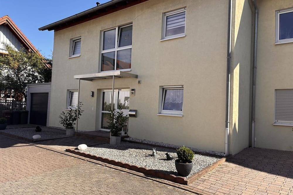 Ganze Wohnung, Ferienwohnung Marion's Schmuckkästchen - Appartement/Fewo in Schwegenheim, Rheinebene