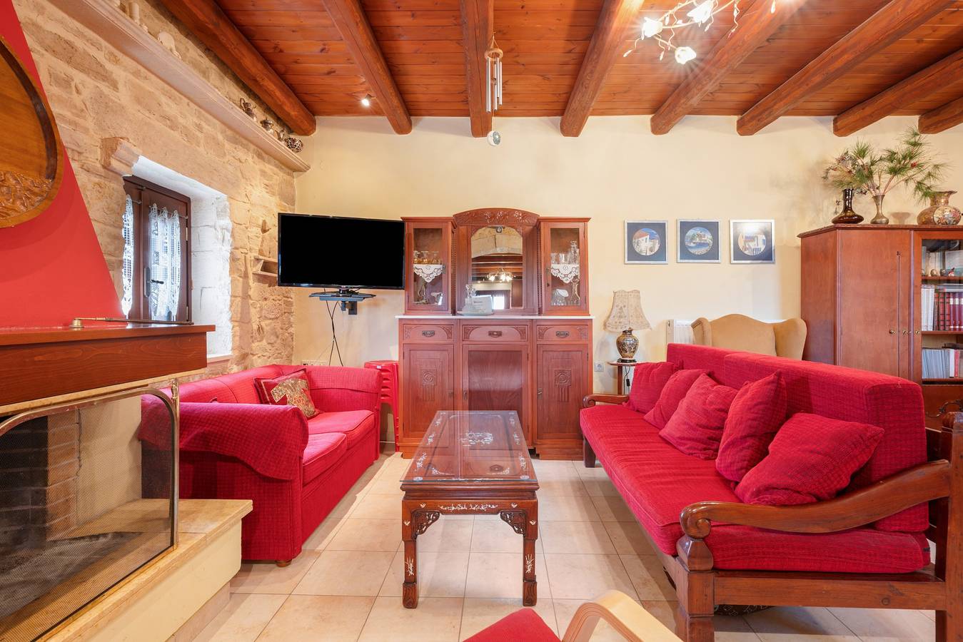 Cretan Traditional Home Villa with Mountain View, Wi-Fi, and Air Conditioning in Iraklio-Heraklio region