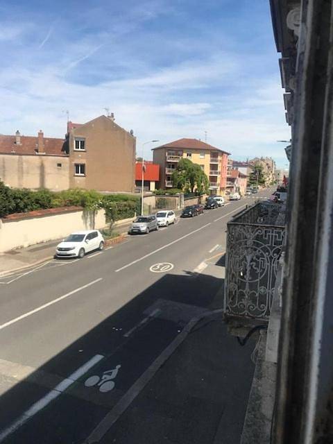 Appartement de vacances entier, Vaste chambre familiale in Bourg-en-Bresse, Région de Bourg-en-Bresse