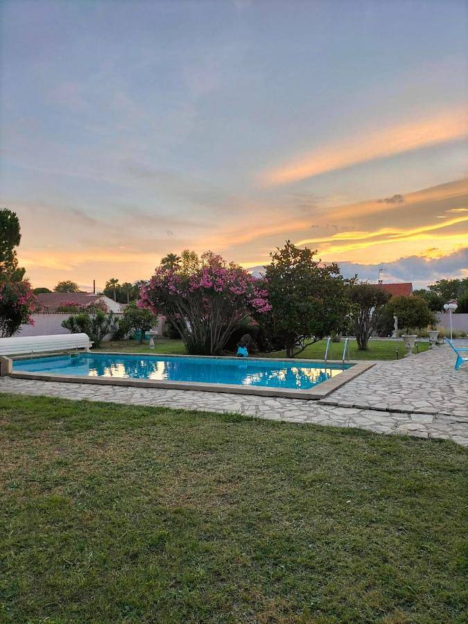 Gîte pour 2 personnes, avec Terrasse et Jardin ainsi que Piscine et Vue à Bassan