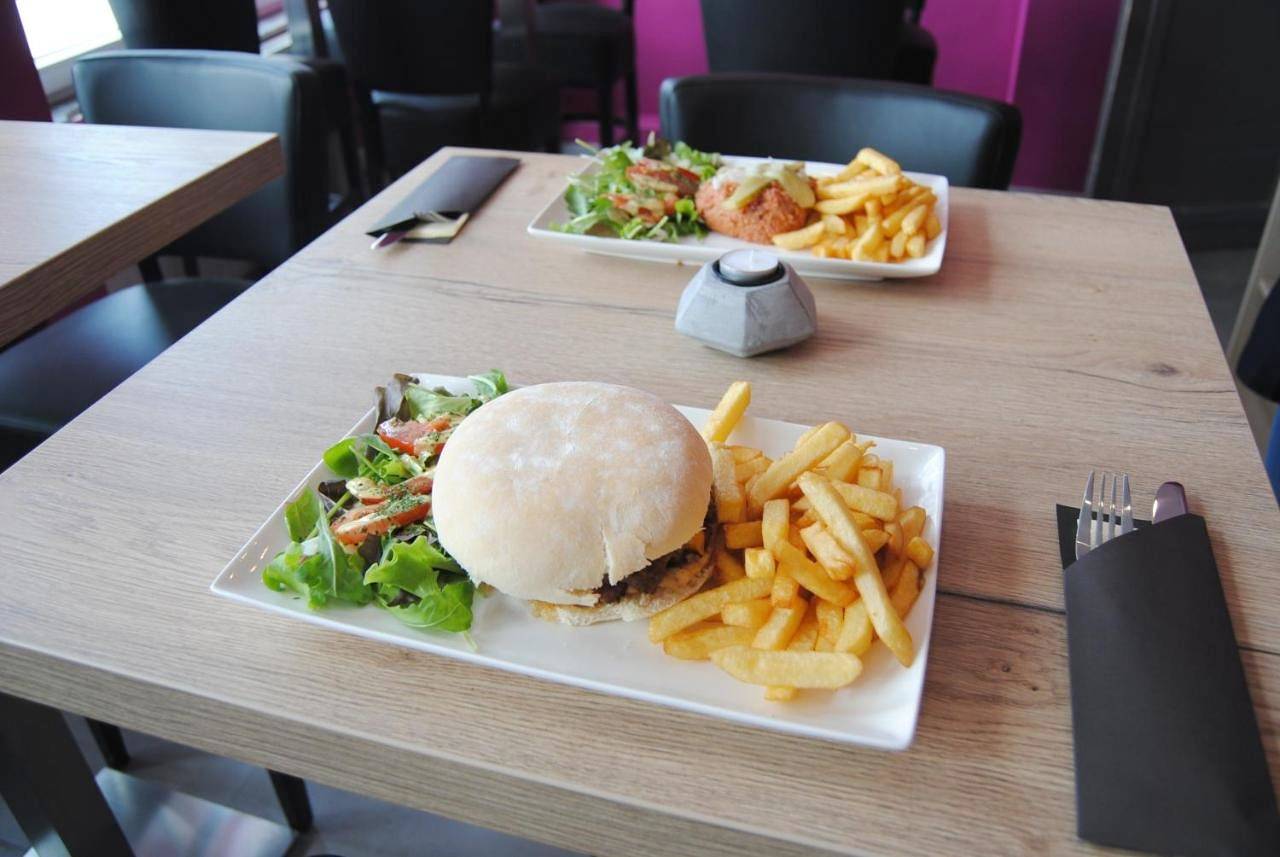 L'Inattendu "sur la croisette" Dinant centre in Dinant, Regio Namur