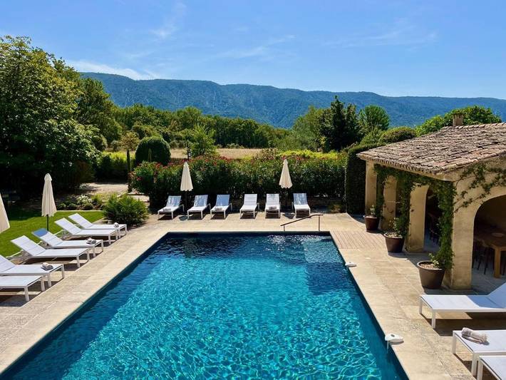 Location de vacances pour 18 personnes, avec jardin et sauna ainsi que vue et piscine à Ménerbes - 2