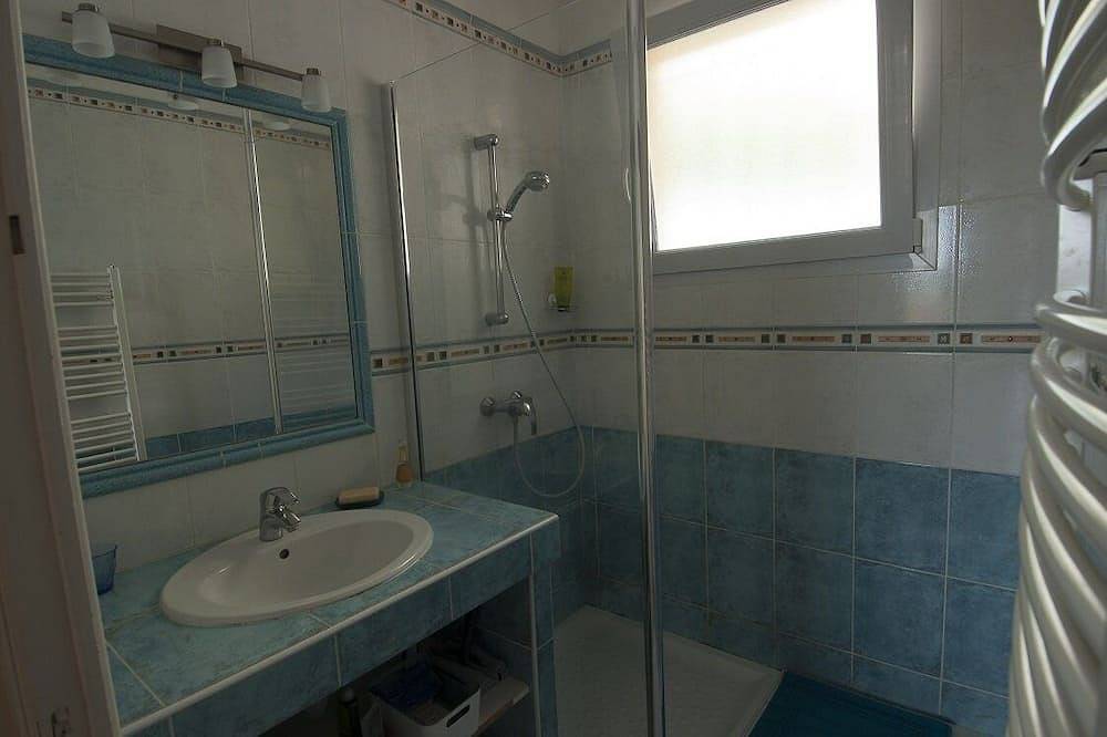 Villa, 3 chambres, vue mer, wifi, jardin, tout confort in La Seyne-sur-Mer, Région de Toulon