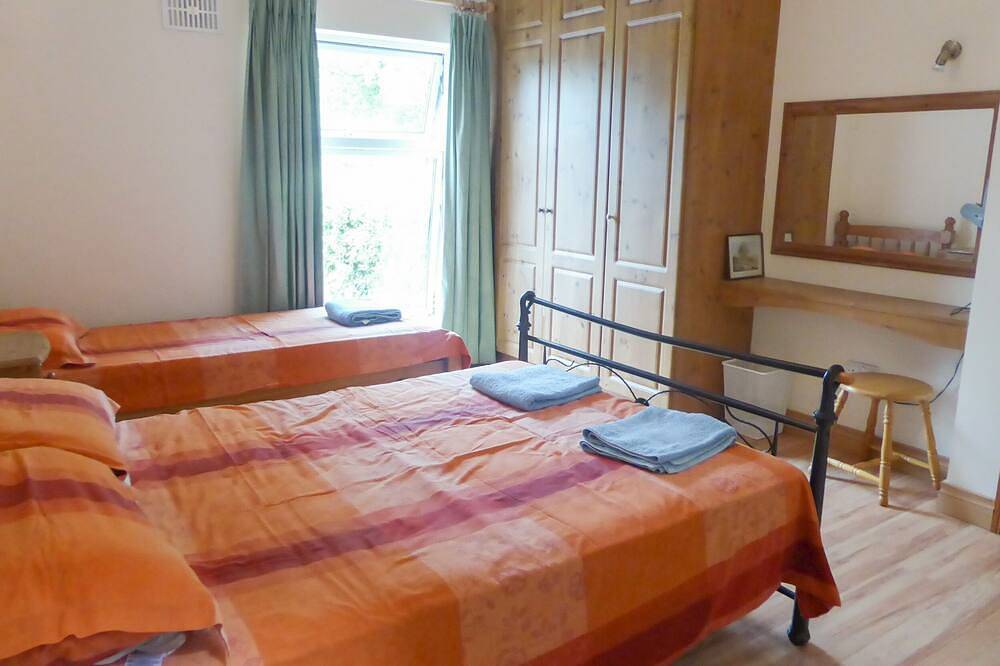 Borahard Lodge, family friendly in Newbridge, County Kildare in County Kildare