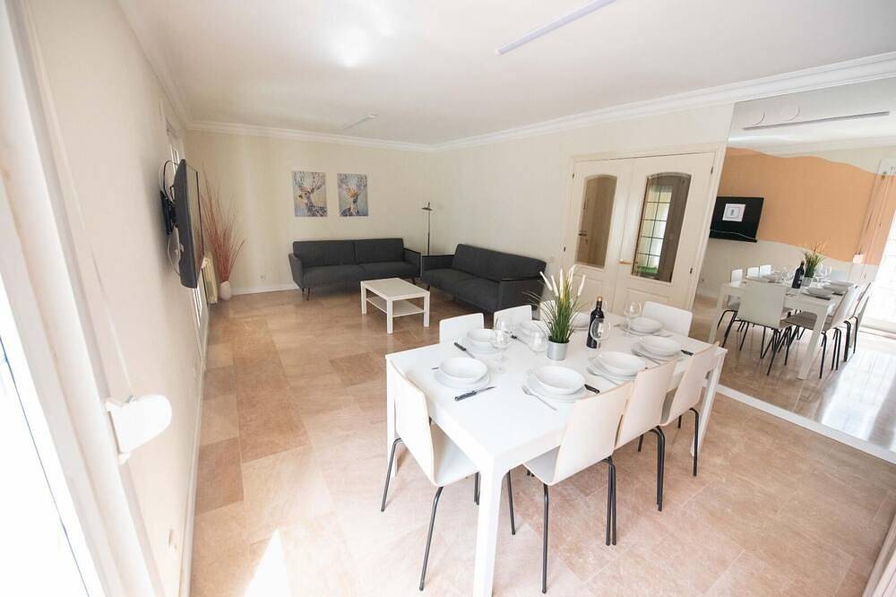 Apartamento entero, Espacios Blanco Plaza Mayor 3: 150m2 y 3 hab.!. in Valladolid, Provincia de Valladolid