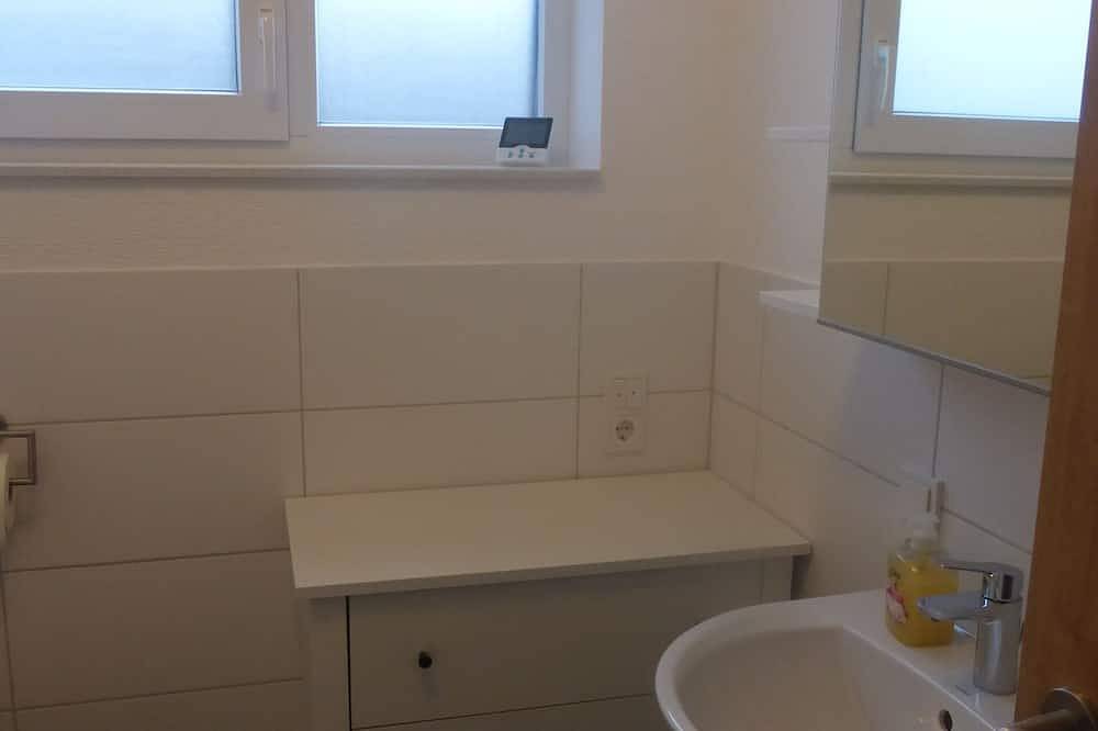 Ganze Wohnung, Ferienwohnung Lehrberg - Moderne Wohnung mit Wallbox für E-Auto in Lehrberg, Romantische Straße