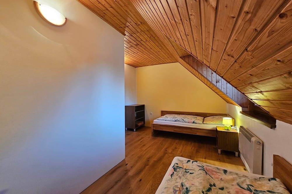 Ganze Wohnung, Maisonette-Wohnung in okres Liptovský Mikuláš