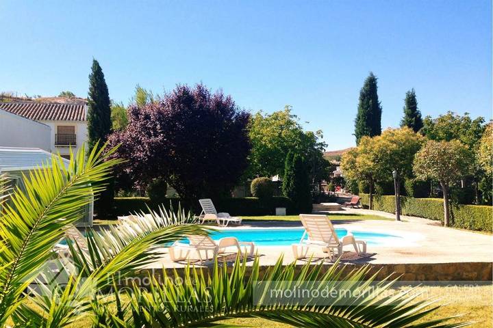 Casa rural para 2 personas, con vistas además de jardín y piscina, Se admiten mascotas en Galera  - 2