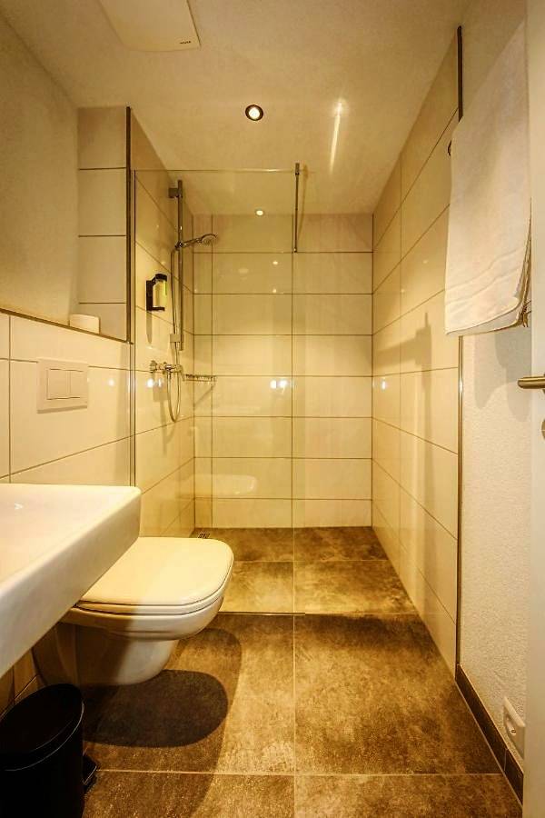 Hotel für 3 Personen, mit Sauna und Ausblick sowie Garten in Silz (Pfalz) - 3