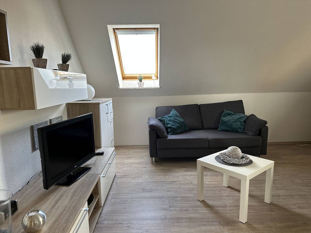 Ganze Wohnung, Zentral und ruhig gelegene Ferienwohnung für max. 4 Personen im Obergeschoss! in Kellenhusen, Ostholstein