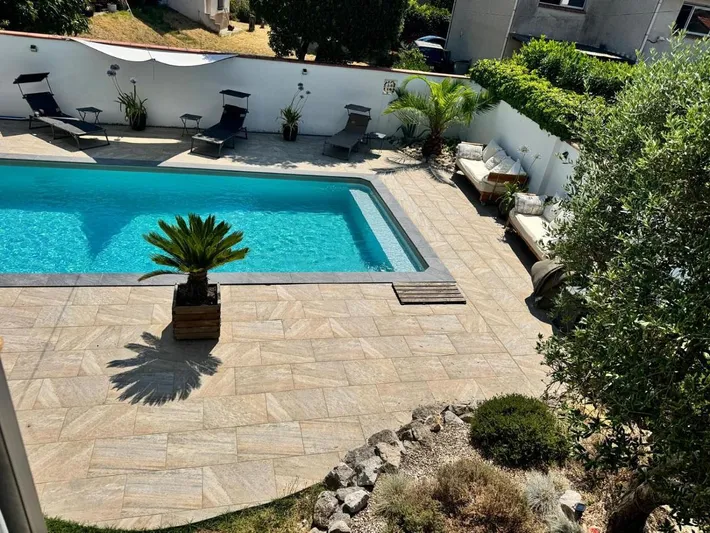 Appartement de vacances pour 2 personnes, avec vue et terrasse ainsi que piscine et jardin - 1