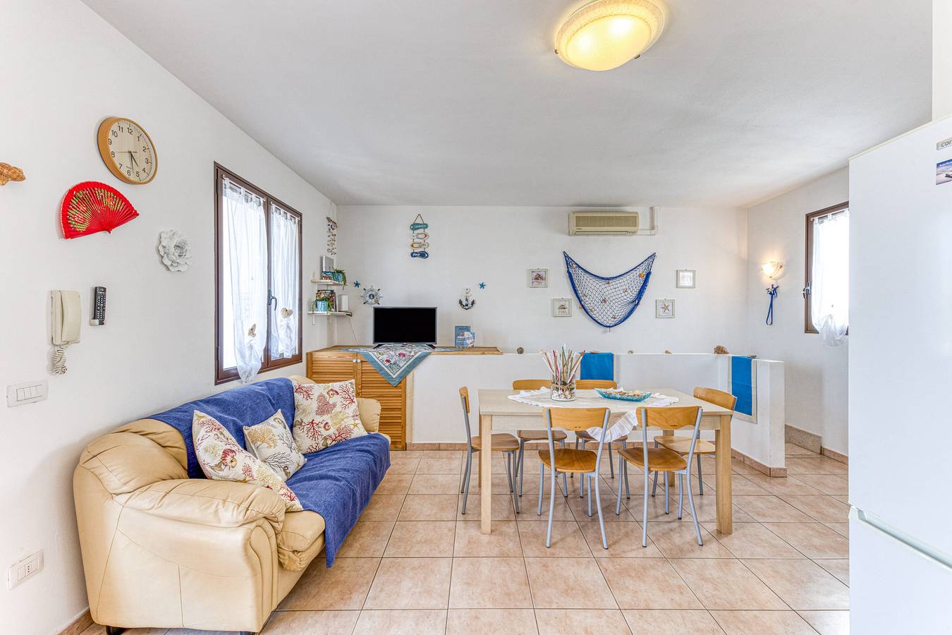 Casa de vacaciones 'Villetta Concetta' con terraza privada, Wi-Fi y aire acondicionado in Torre Pali, Salve