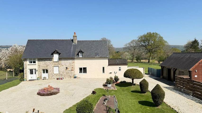 Location de vacances pour 8 personnes, avec jardin et vue à Barenton - 2