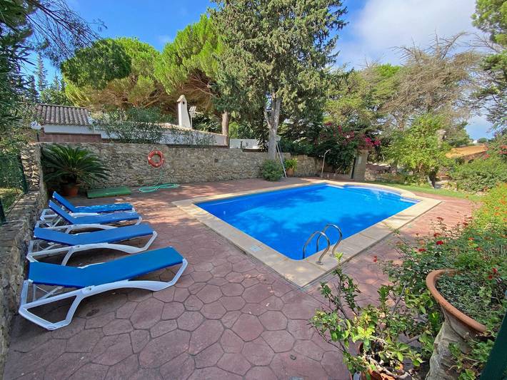 Finca für 4 Personen, mit Pool und Garten sowie Terrasse, kinderfreundlich in Conil de la Frontera - 2