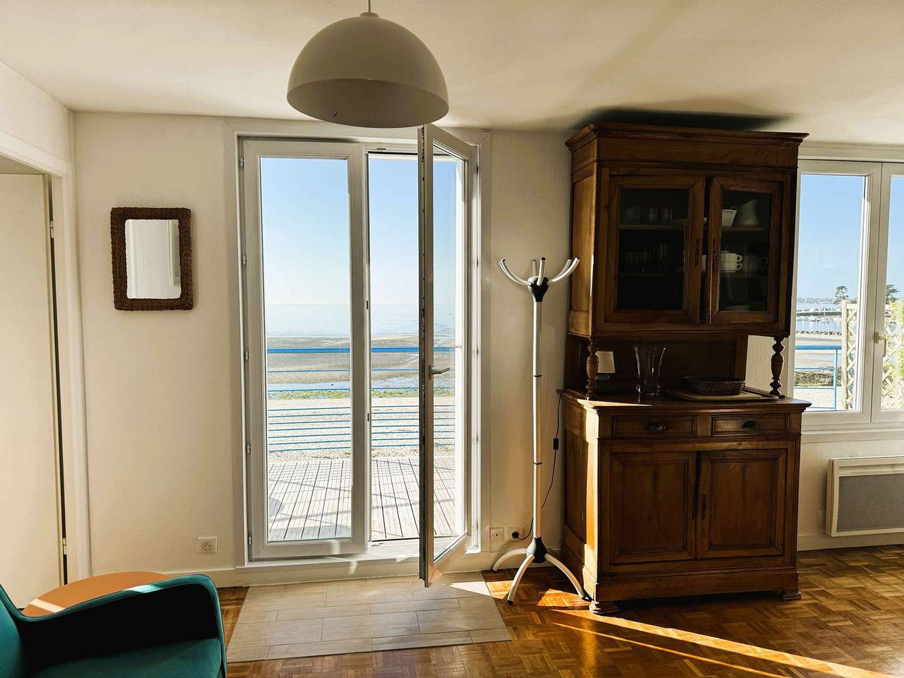 Appartement entier, La Forêt-Fouesnant, appartement rénové pour 2, accès direct plage in La Forêt-Fouesnant, Côte de Cornouaille