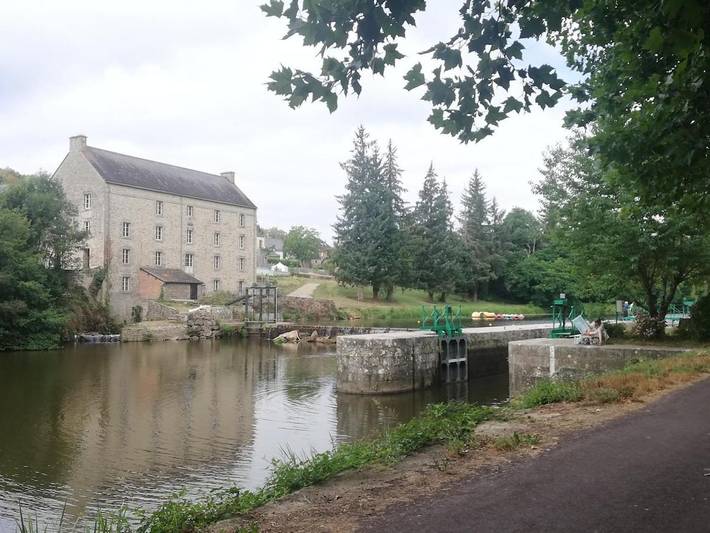 Location de vacances pour 2 personnes, avec vue, animaux acceptés à Josselin - 4