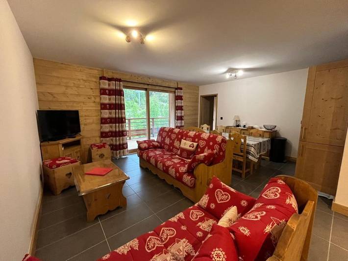 Gîte pour 8 personnes, avec terrasse, animaux acceptés dans Office De Tourisme De Val Cenis Lanslebourg