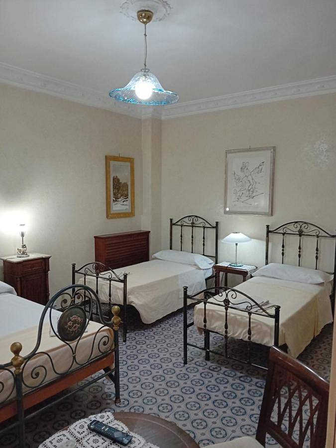 Location de vacances pour 4 personnes, avec terrasse et vue dans Soverato Marina - 3