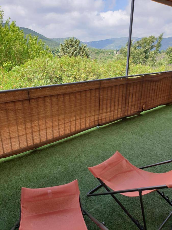 Hôtel pour 2 personnes, avec terrasse et piscine, animaux acceptés à Bagnols-en-Forêt - 4