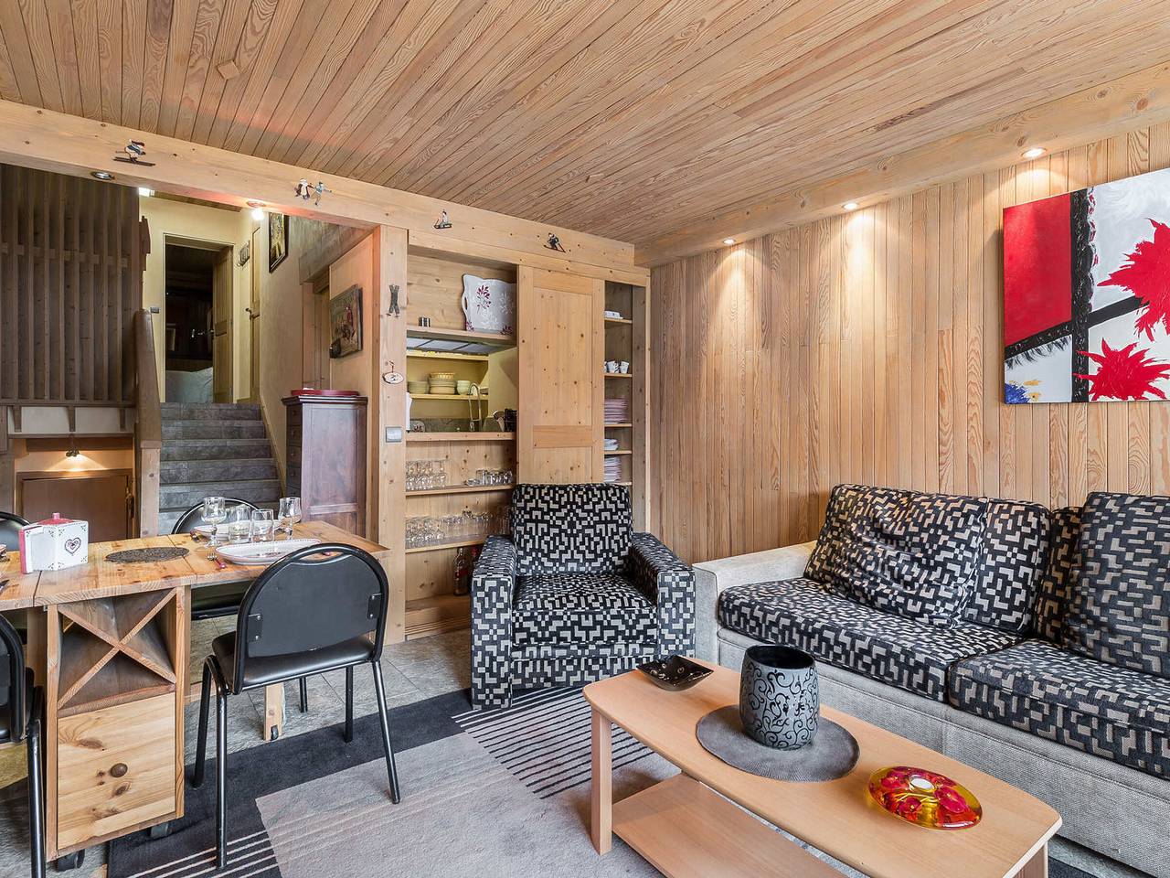 Entire apartment, Family duplex apartment near slopes in Courchevel with parking in Courchevel 1650 (Moriond), Saint-Bon-Tarentaise