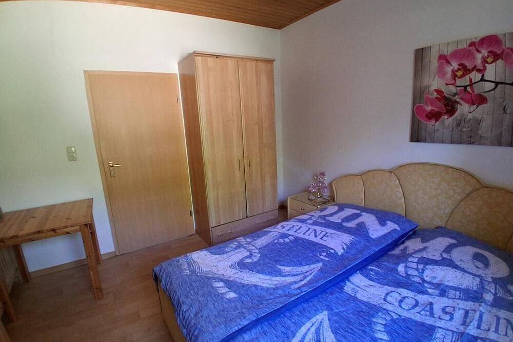 Ganze Wohnung, Urlaub pur in unserer \"See-Ferienwohnung 4\" direkt am Möhlauer See. Unsere größte Wohnung verfügt über ca. 85 qm Wohnfläche in Gräfenhainichen, Dessau-Wörlitzer Gartenreich