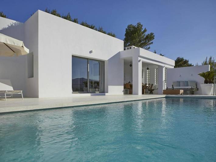 Chalet para 10 personas, con Balcón además de Terraza y Jardín en Madrid
