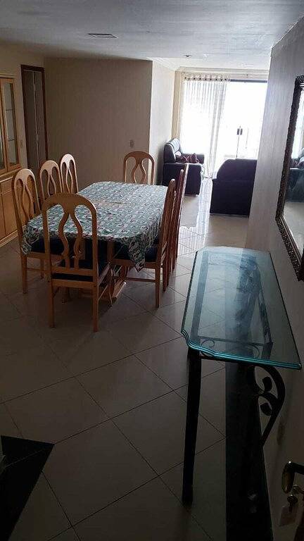 Ganze Wohnung, Praia do Morro - 04 bedrooms beachfront, for 10 people guarapari in Guarapari, Região Metropolitana da Grande Vitória