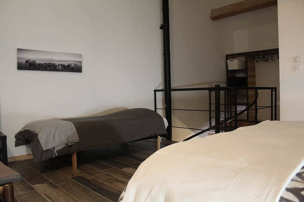 Charming house in Maillane, Arles region