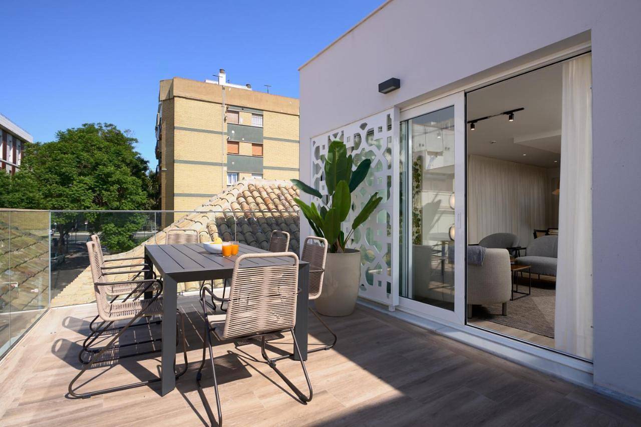 Casa Pizarro, by Homing U in Casco Antiguo, Sevilla