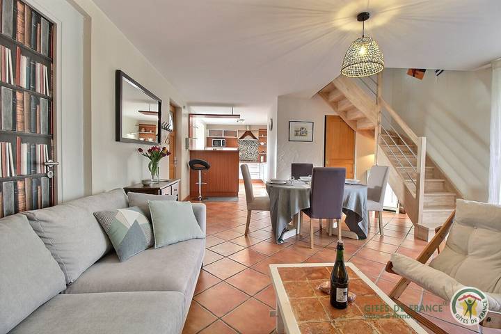Gîte pour 4 personnes, avec Terrasse ainsi que Jardin et Vue à Plouaret - 3