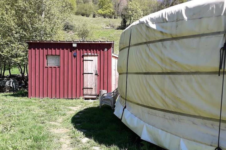 Location de vacances pour 8 personnes, avec Jardin à Biert - 4