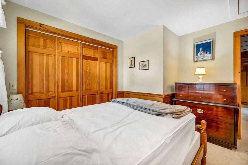 Winnipesaukee Home Plus Apartment For 10 Beach Dock Sunsets in Moultonborough, Lake Winnipesaukee