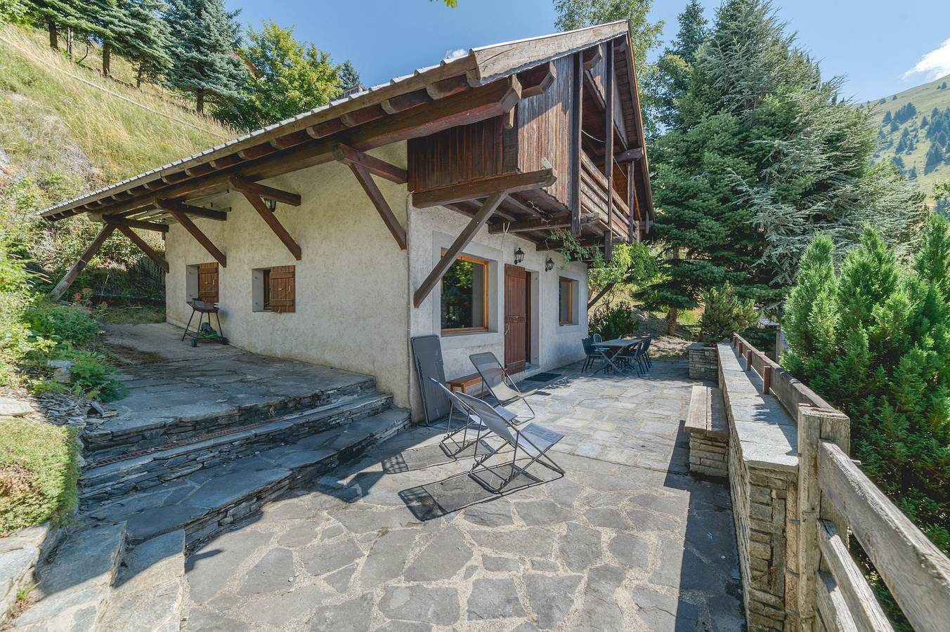 Chalet "La Darse Nature Et Sérénité" avec vue sur la montagne, terrasse privée et Wi-Fi in Villard-Reculas, Parc national des Écrins