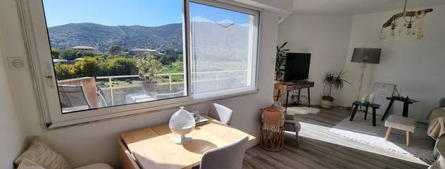 Gîte pour 4 personnes, avec terrasse dans Plage de Sagone