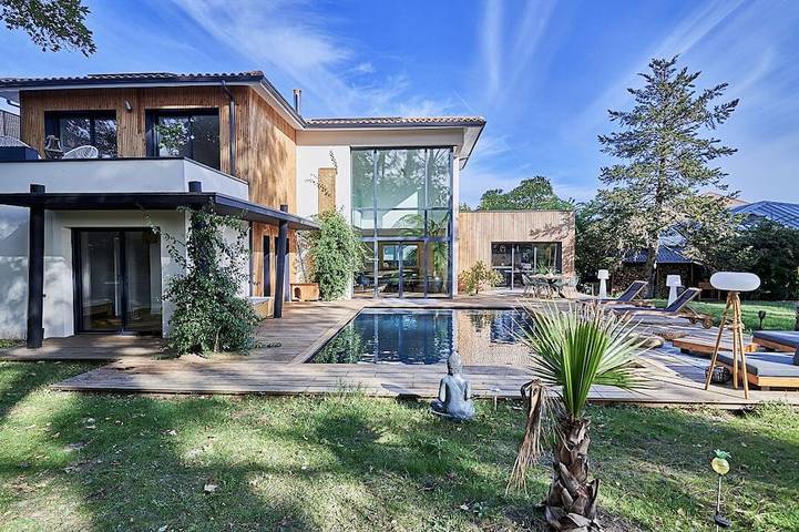 Villa für 8 Personen, mit Garten und Balkon - 1