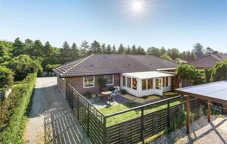 Ferienhaus für 6 Personen, mit Terrasse und Garten in Millinge