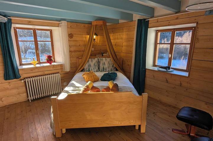 Le Chalet Vosges Montagne très isolé avec spa privé in Le Tholy, Région d'Épinal