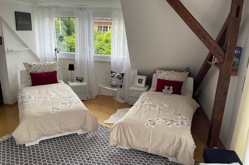 Ein wunderschönes Ferienhaus mit Garten, Terrasse und Parken, (1 bis 6 Pers.) in Kastellaun, Hunsrück